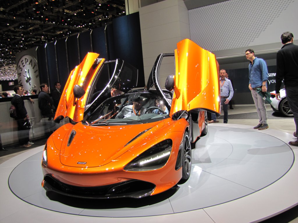 mclaren720s68.jpg