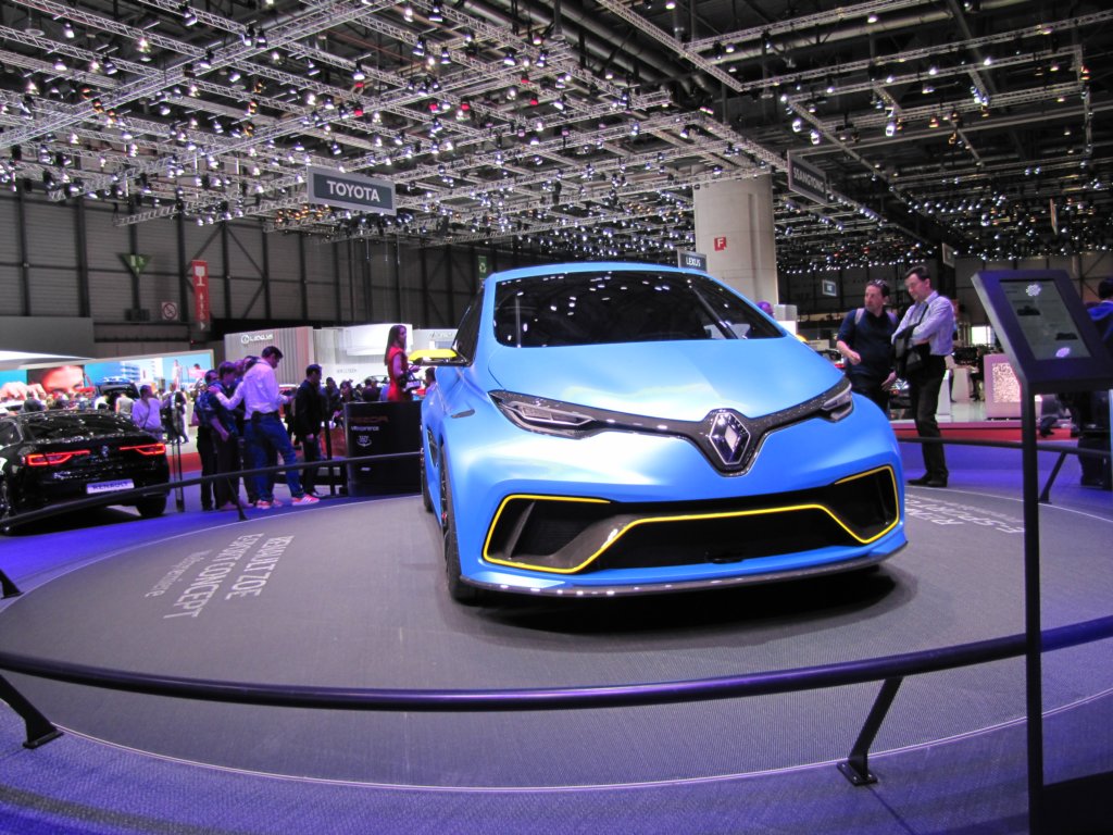 renaultzoeesportconcept19.jpg
