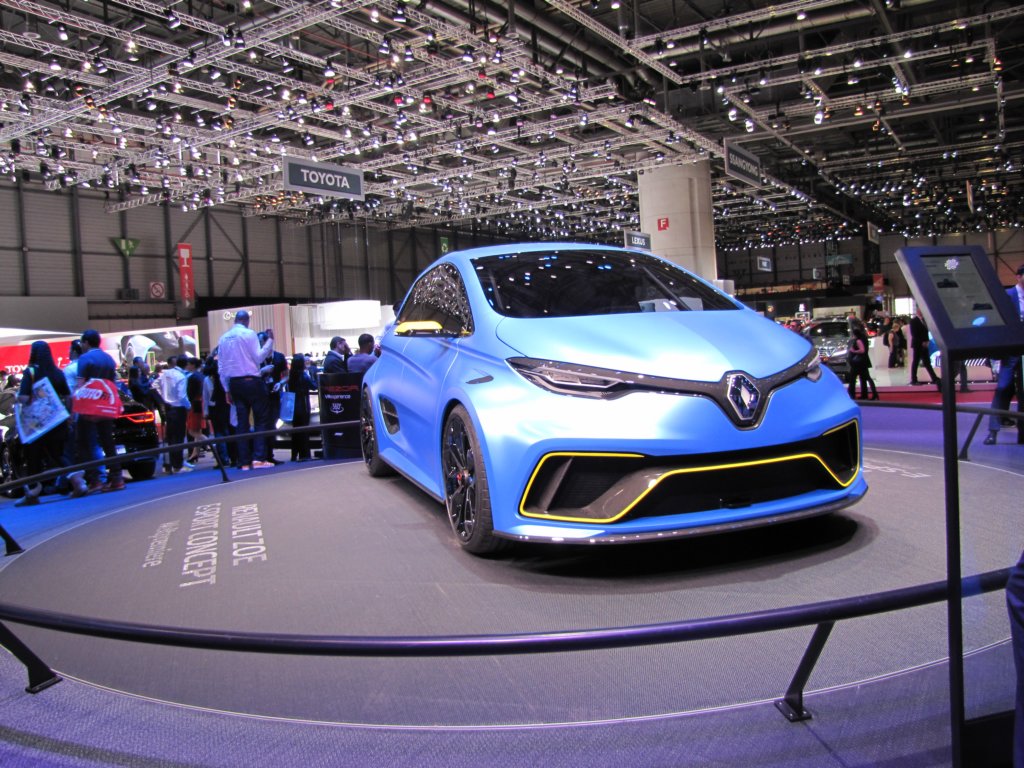 renaultzoeesportconcept39.jpg