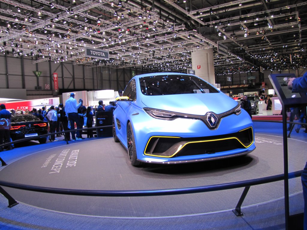 renaultzoeesportconcept40.jpg