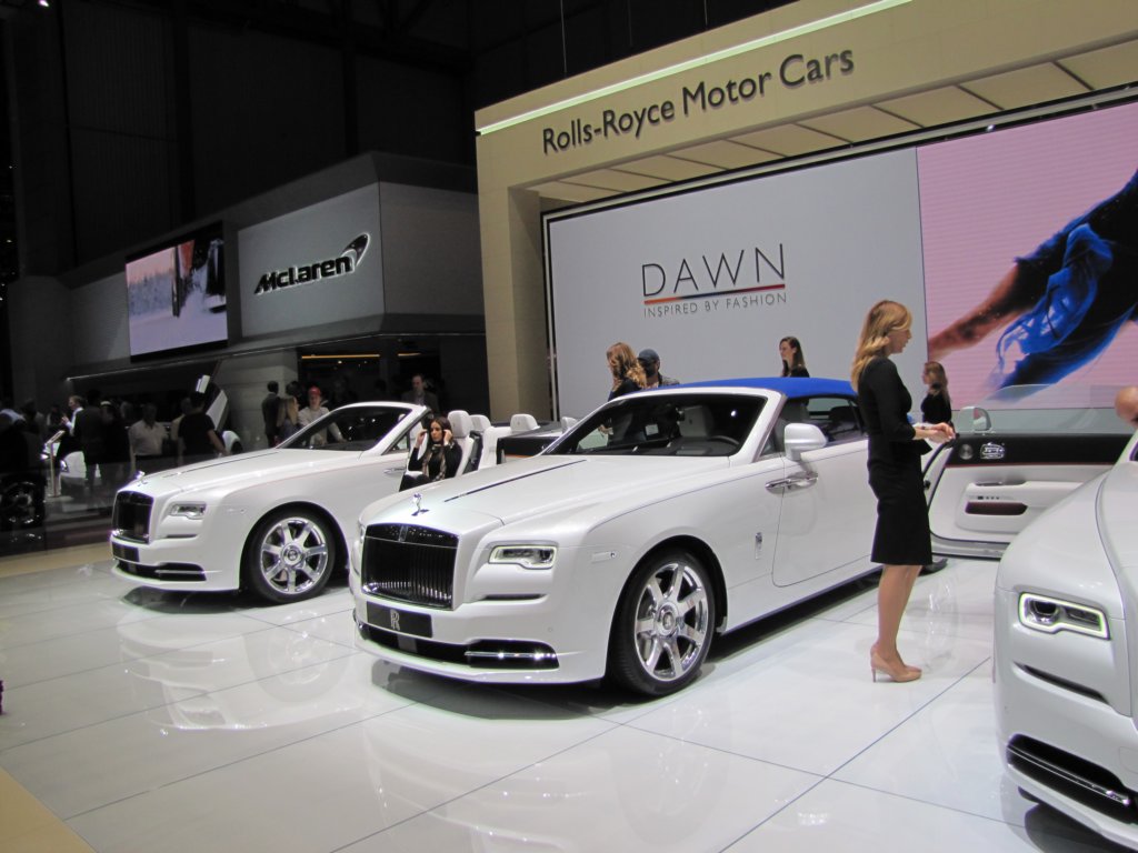 rollsroycedawninspiredbyfashion.jpg