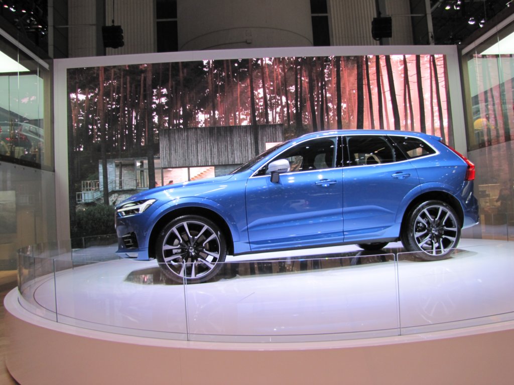 volvoxc6025.jpg