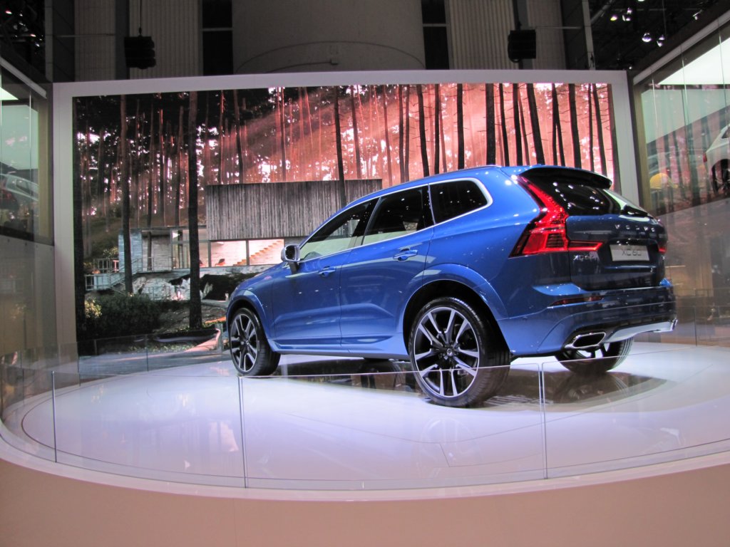 volvoxc6032.jpg