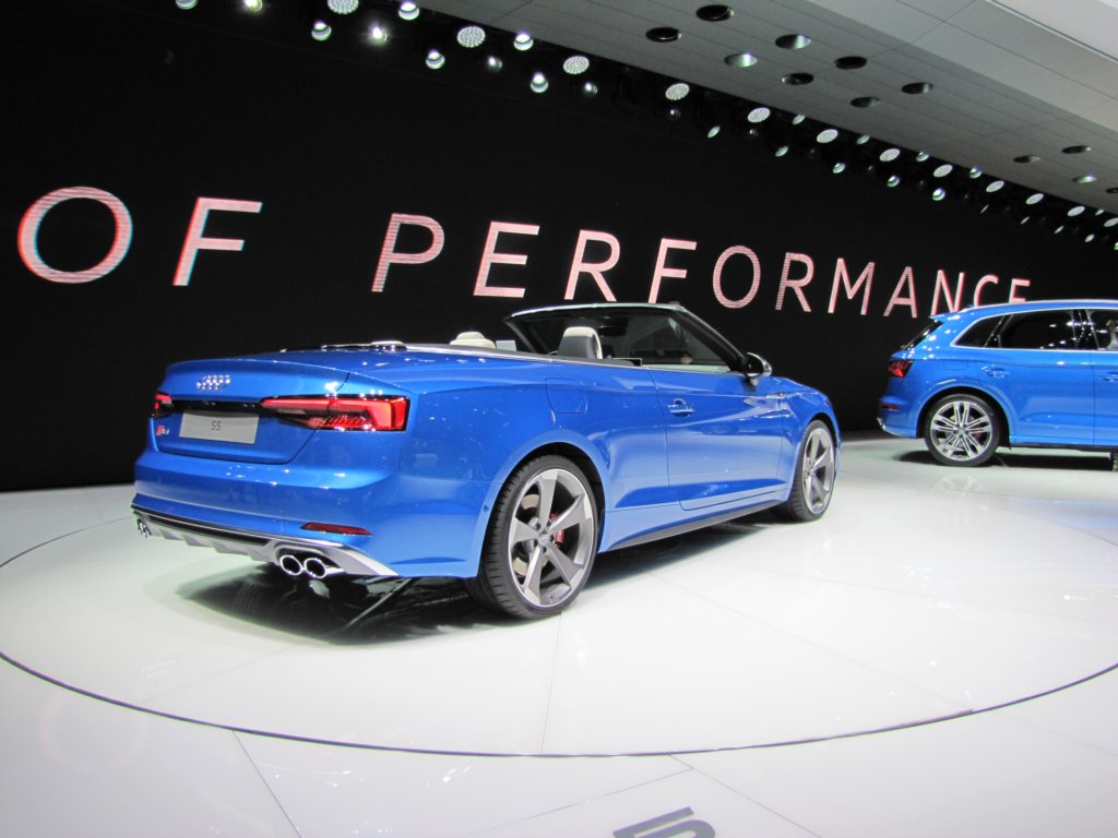 audis5cabriolet26.jpg