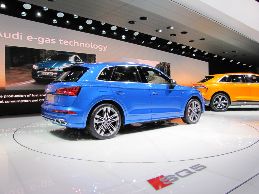 audisq518.jpg