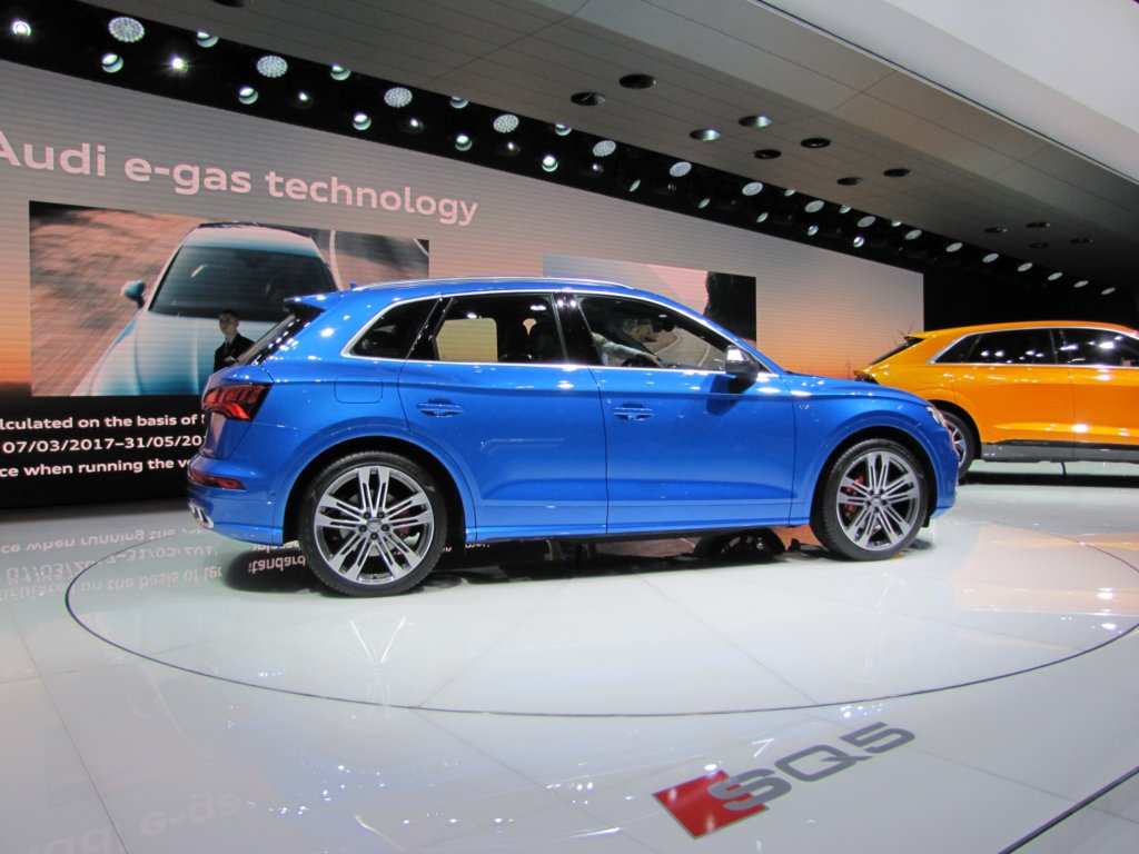 audisq522.jpg