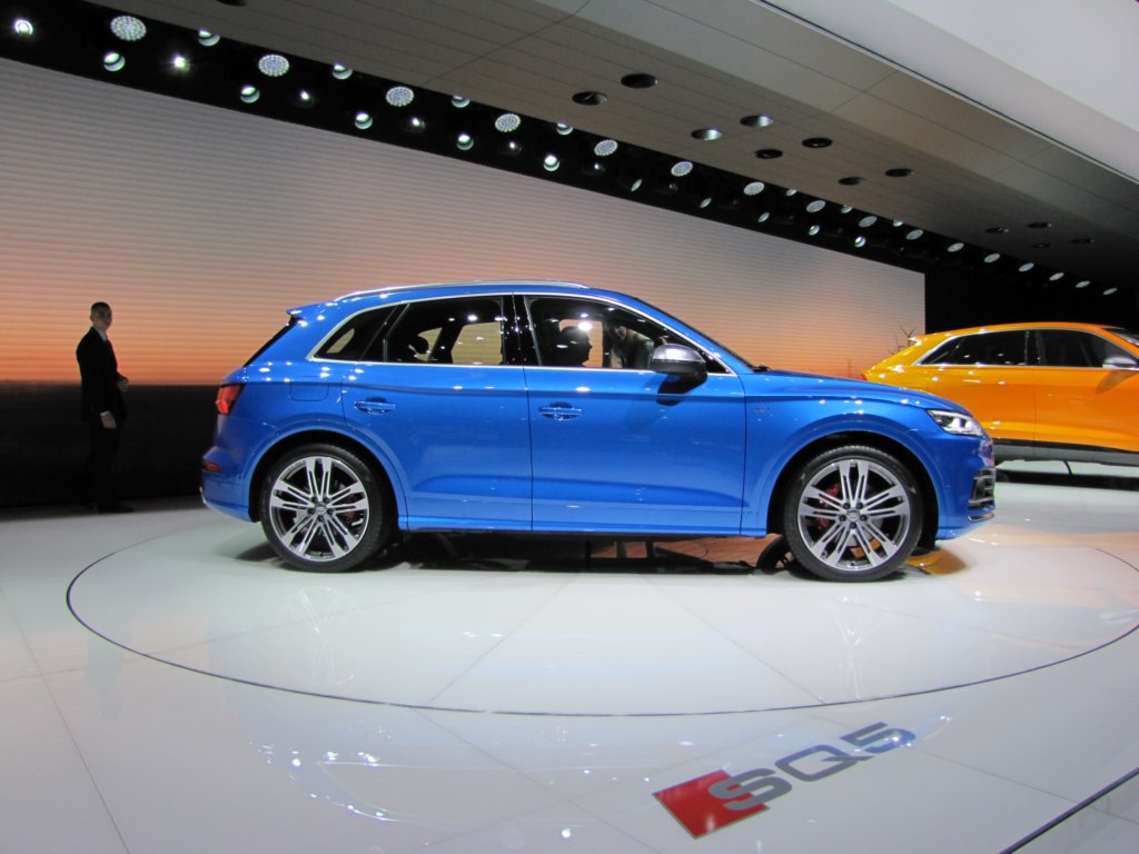 audisq527.jpg