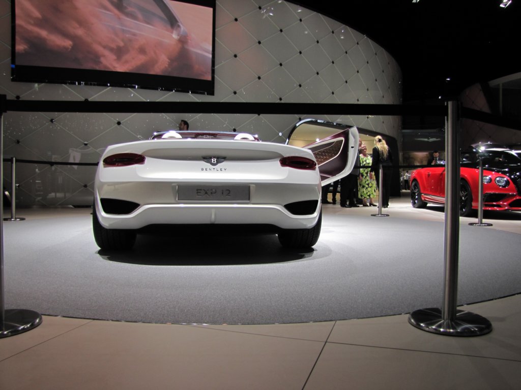 bentleyexp12speed6e118.jpg