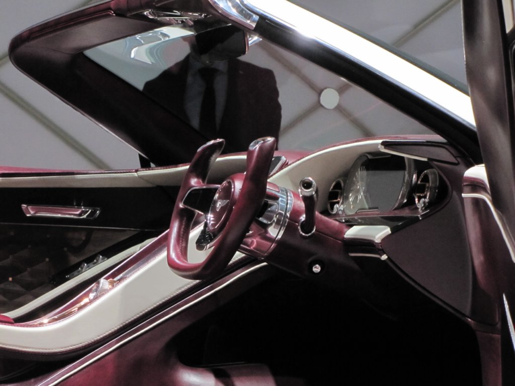 bentleyexp12speed6e130.jpg