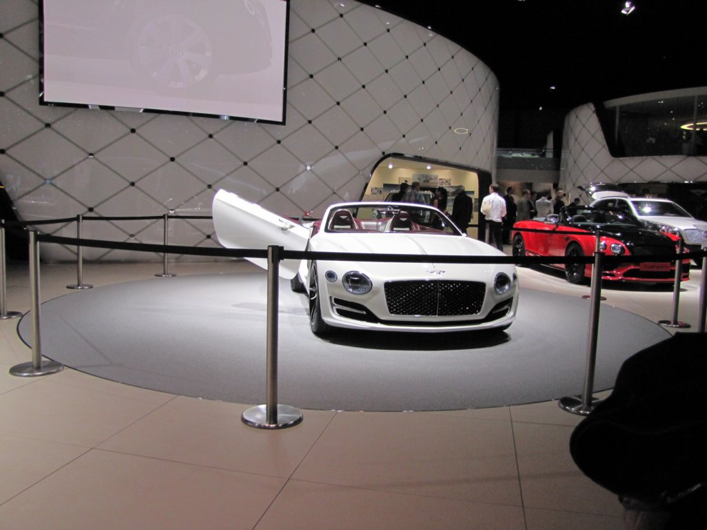 bentleyexp12speed6e140.jpg
