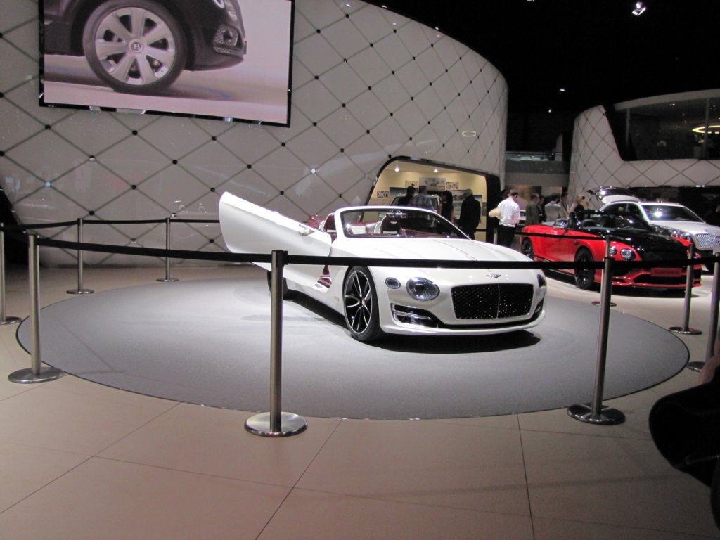 bentleyexp12speed6e142.jpg