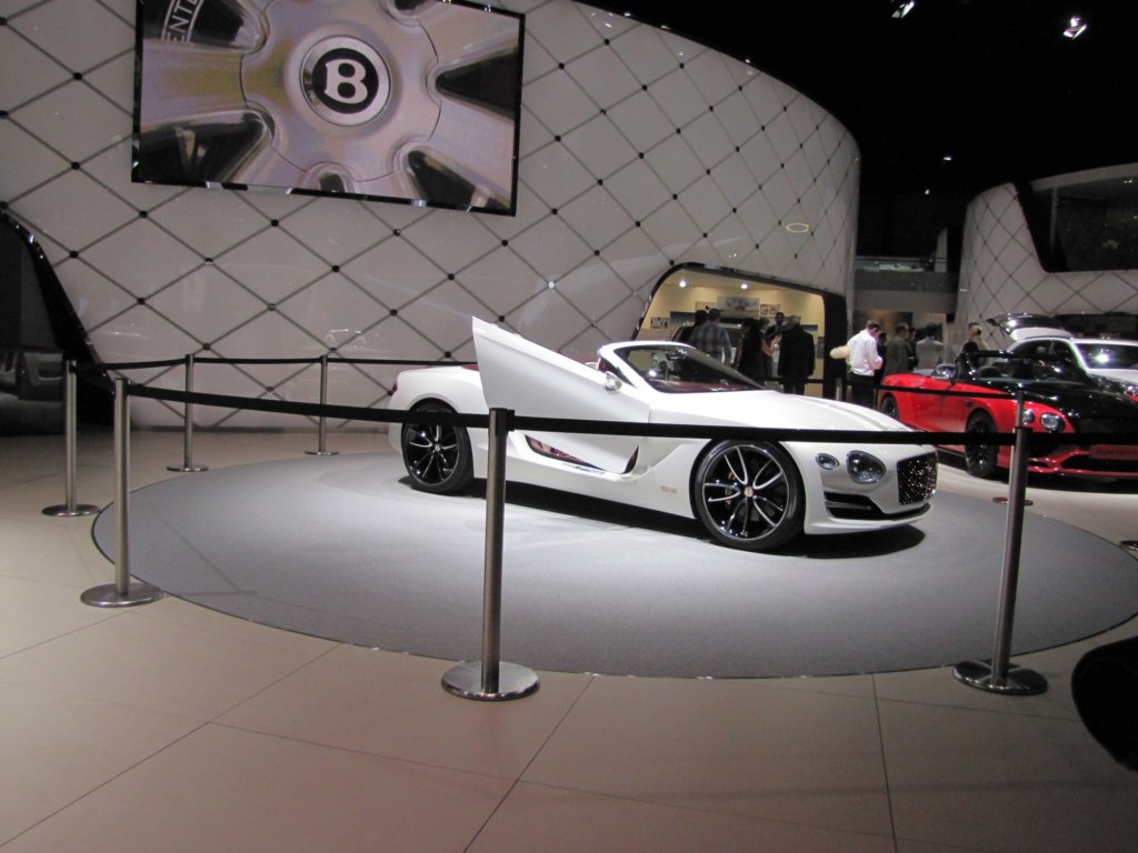 bentleyexp12speed6e145.jpg