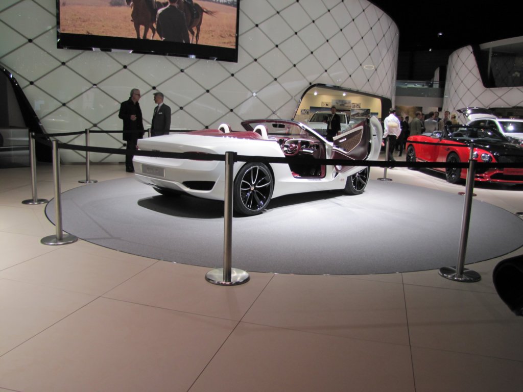 bentleyexp12speed6e152.jpg