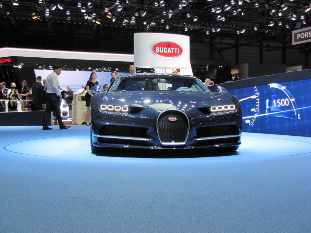 bugattichiron11.jpg