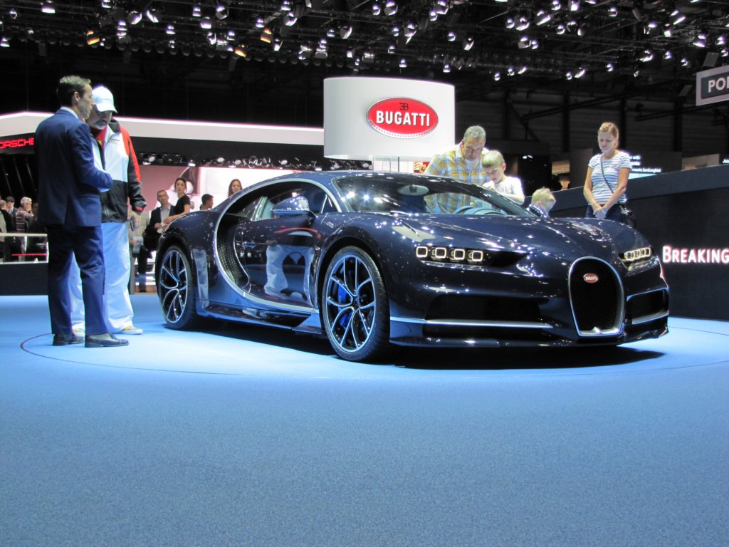 bugattichiron111.jpg