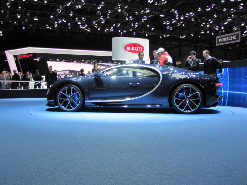 bugattichiron140.jpg