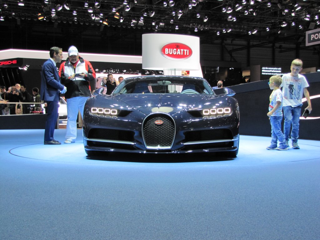 bugattichiron15.jpg