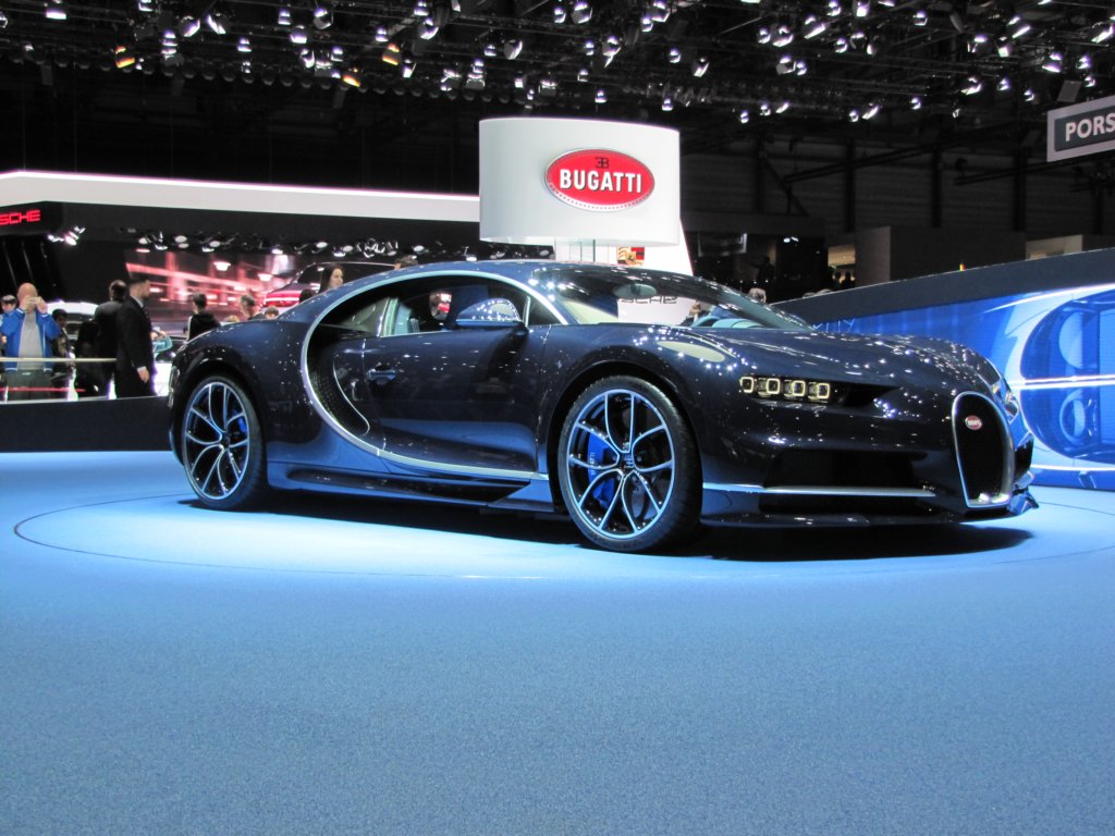 bugattichiron152.jpg