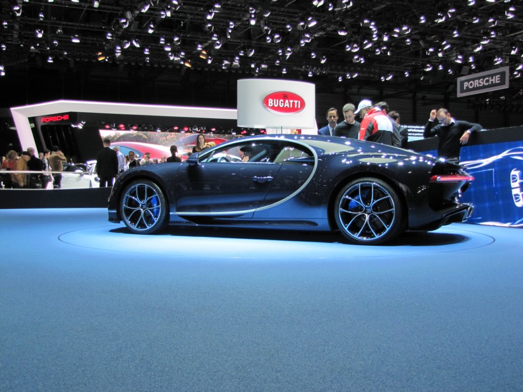 bugattichiron159.jpg