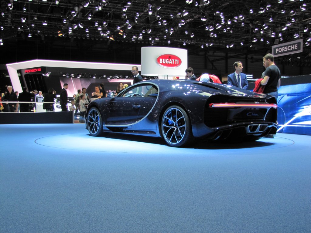 bugattichiron178.jpg