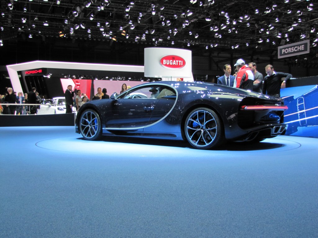 bugattichiron179.jpg