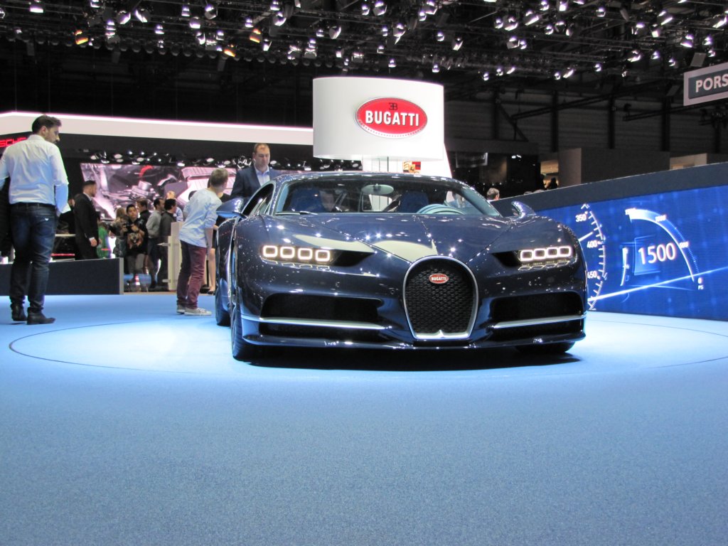 bugattichiron35.jpg