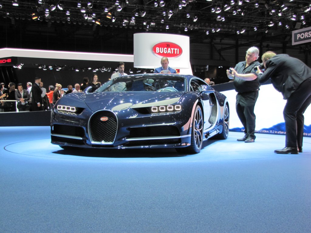bugattichiron43.jpg