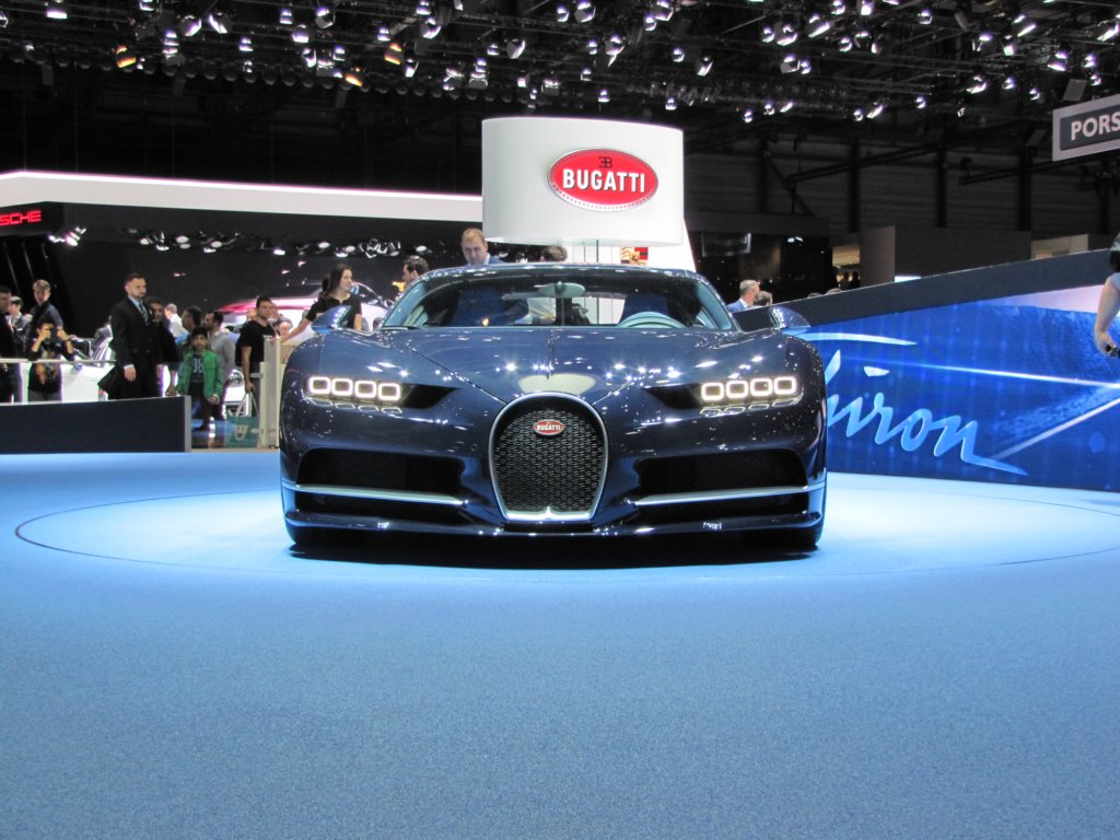 bugattichiron8.jpg