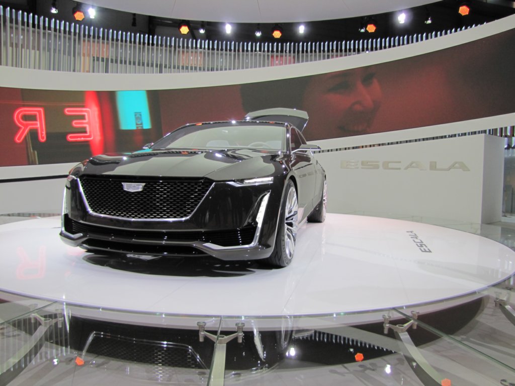 cadillacescala30.jpg