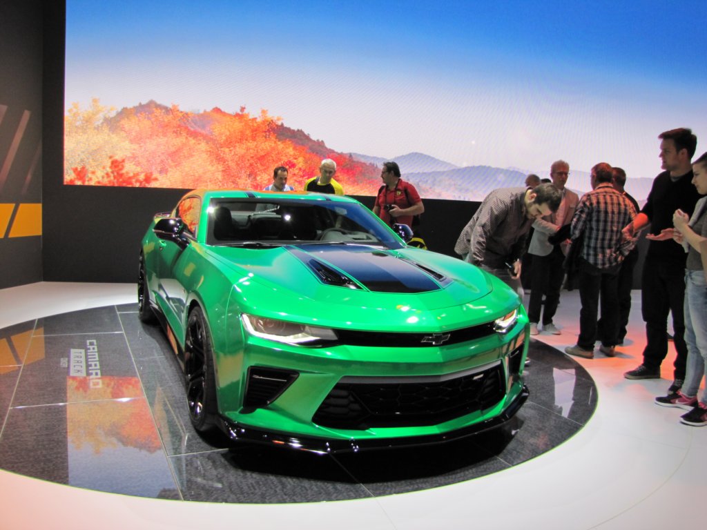 chevroletcamarotrack.jpg