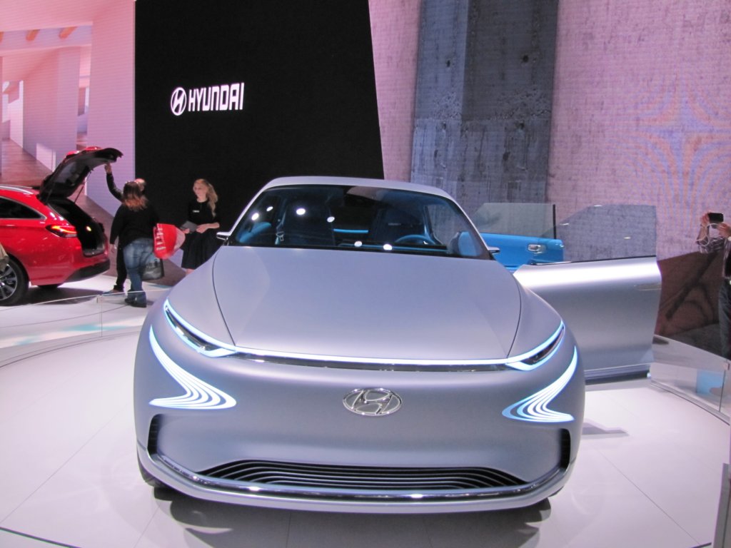 hyundaifefuelcellconcept16.jpg