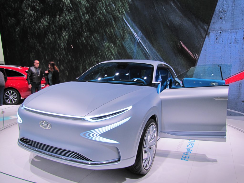 hyundaifefuelcellconcept52.jpg