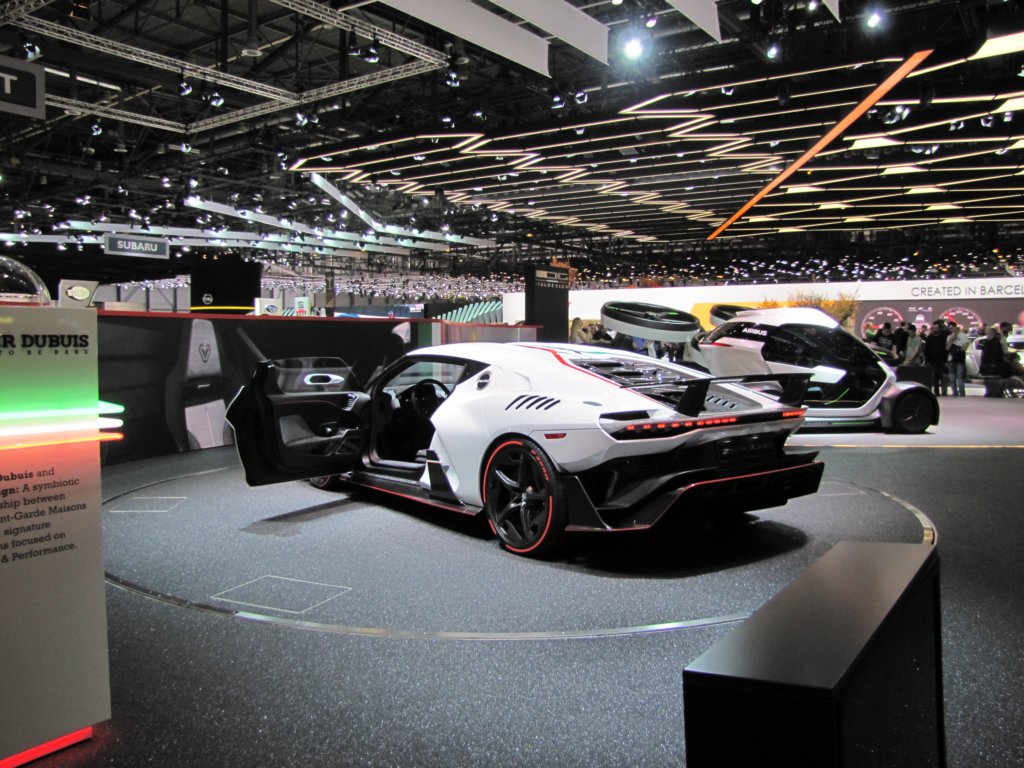 italdesignzerouno44.jpg