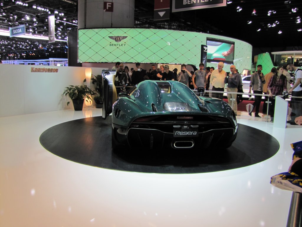 koenigseggregera42.jpg