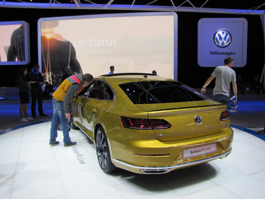 volkswagenarteon46.jpg