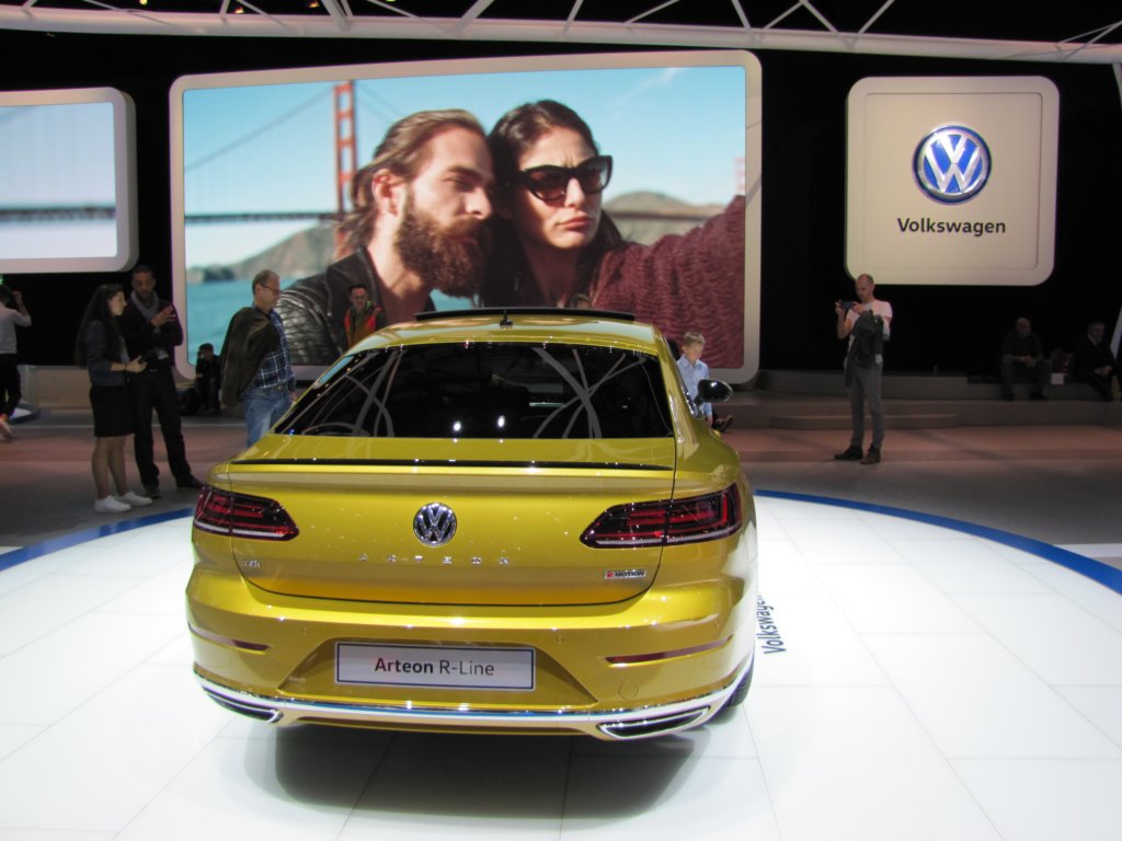 volkswagenarteon53.jpg