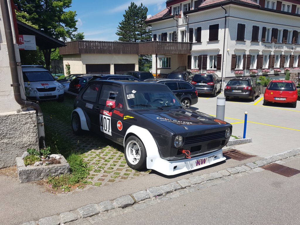 vwgolf12.jpg