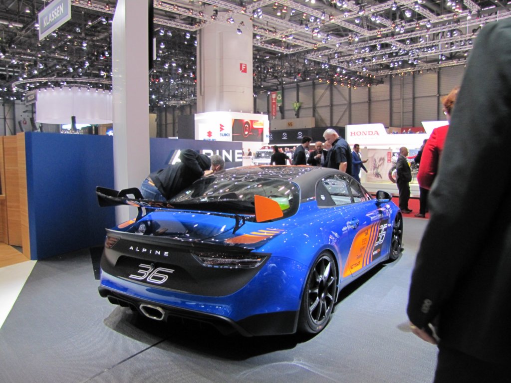 alpinea110gt42.jpg
