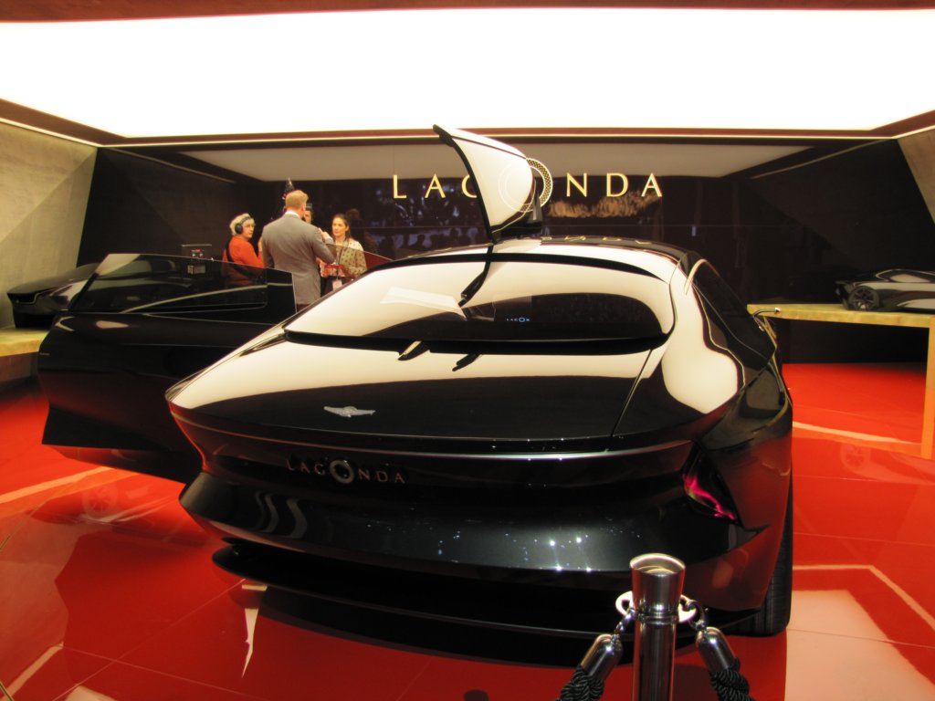 astonmartinlagondavisionconcept14.jpg