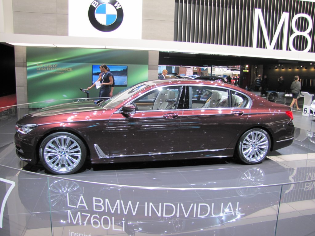 bmwm760li3.jpg