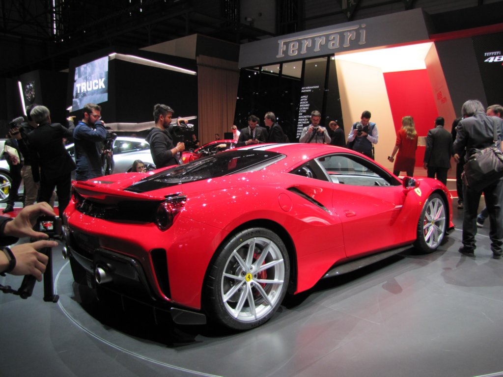 ferrari488pista11.jpg