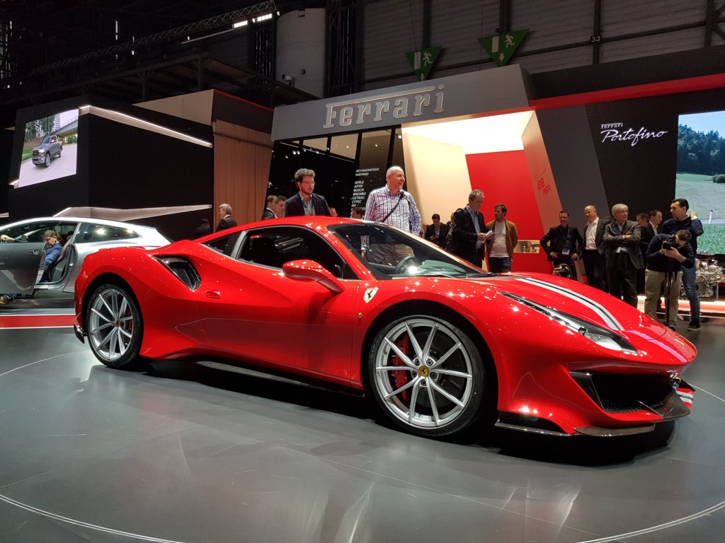 ferrari488pista83.jpg