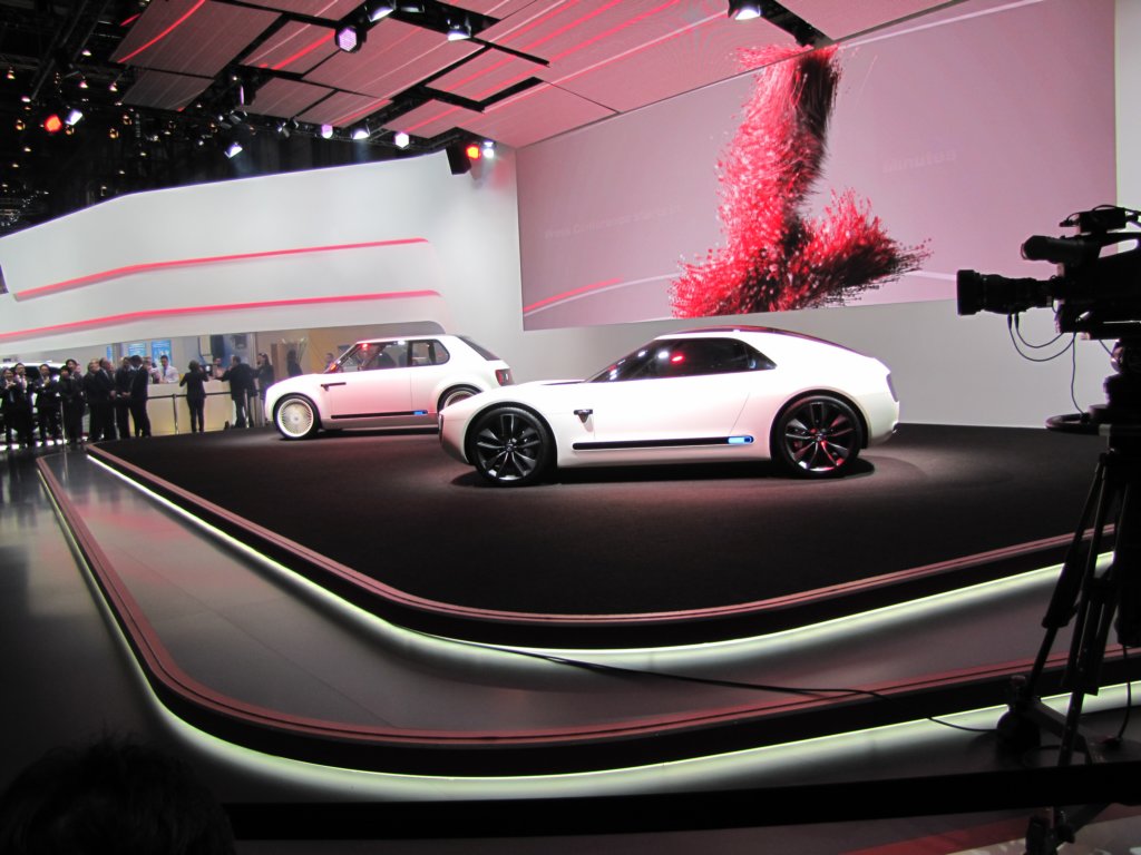 hondasportsevconcept10.jpg