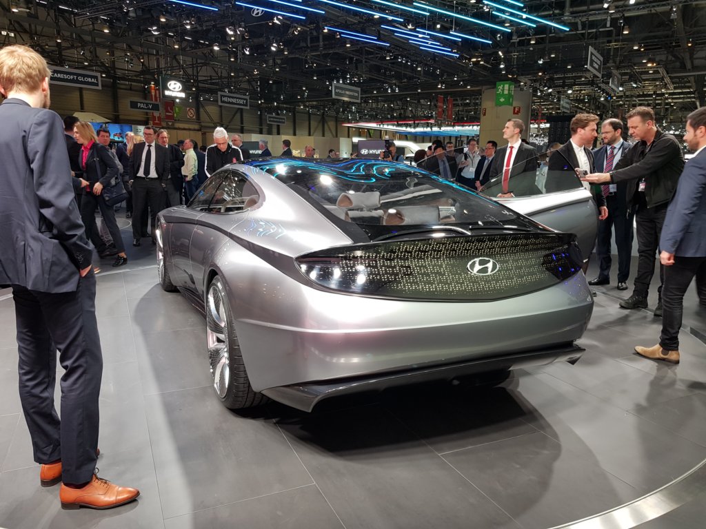 hyundailefilrougeconcept3.jpg