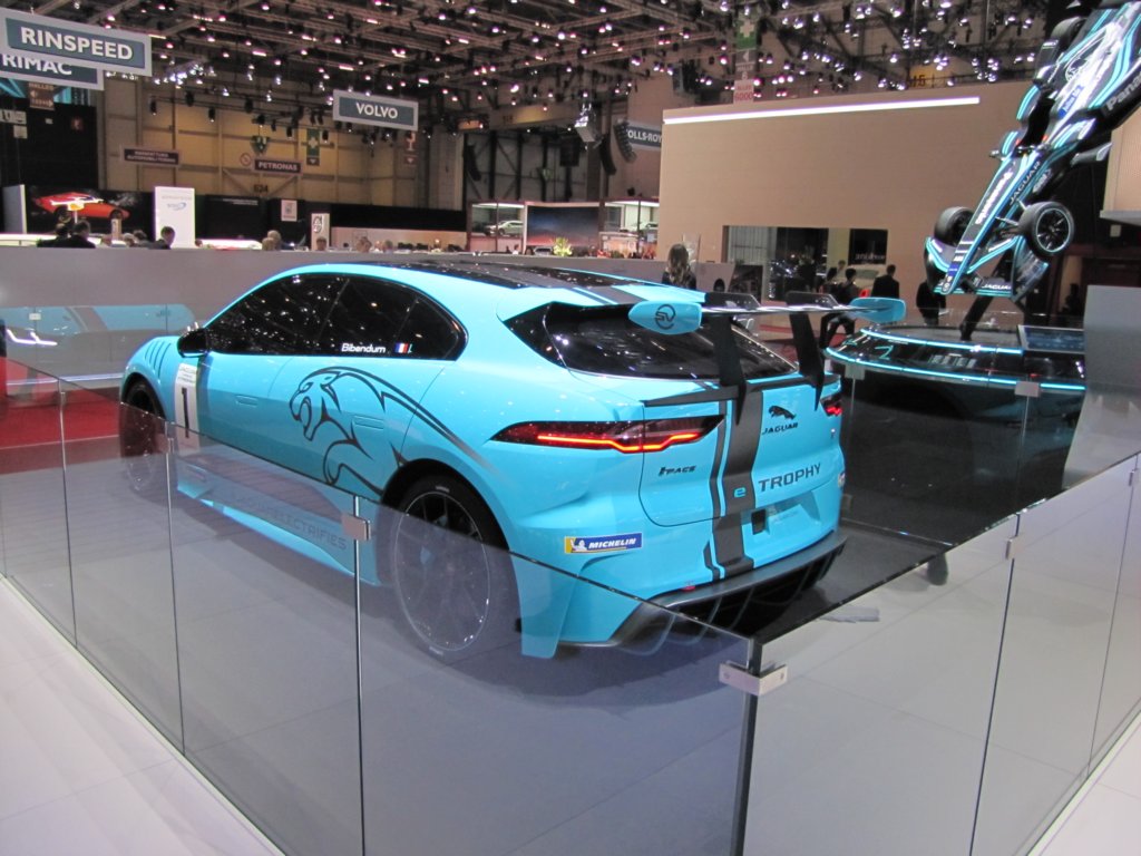jaguaripaceetrophy3.jpg