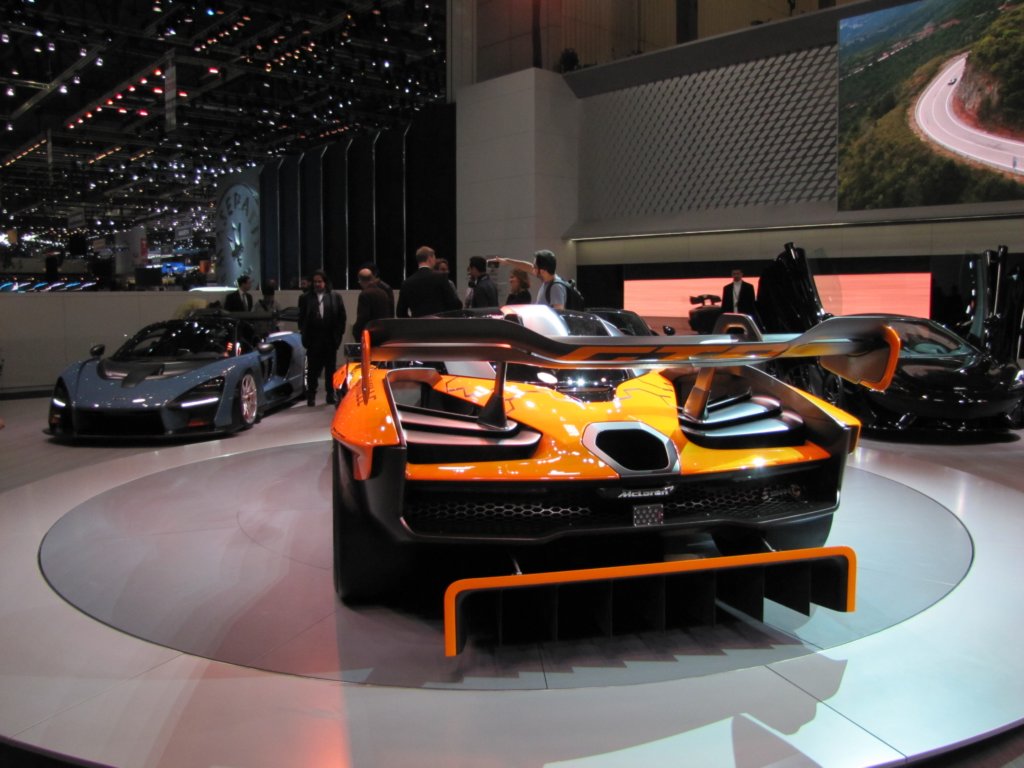 mclarensennagtr36.jpg