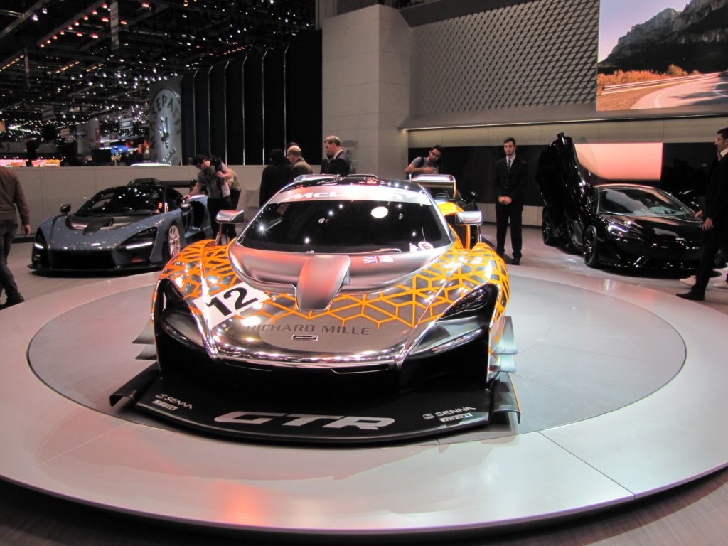 mclarensennagtr52.jpg
