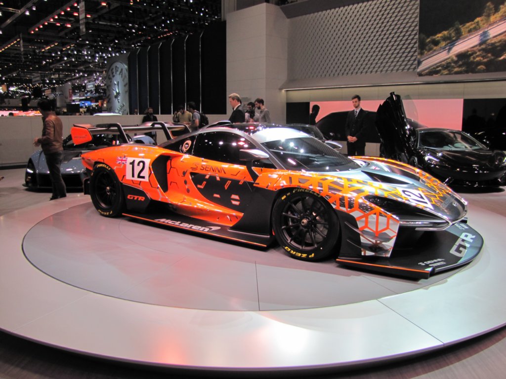 mclarensennagtr54.jpg