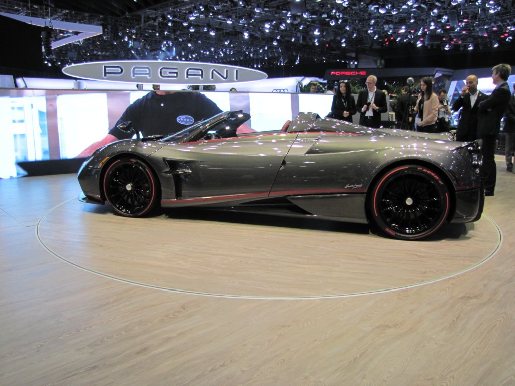 paganihuayraroadster29.jpg