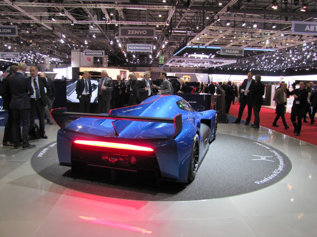 pininfarinagreength2speed15.jpg